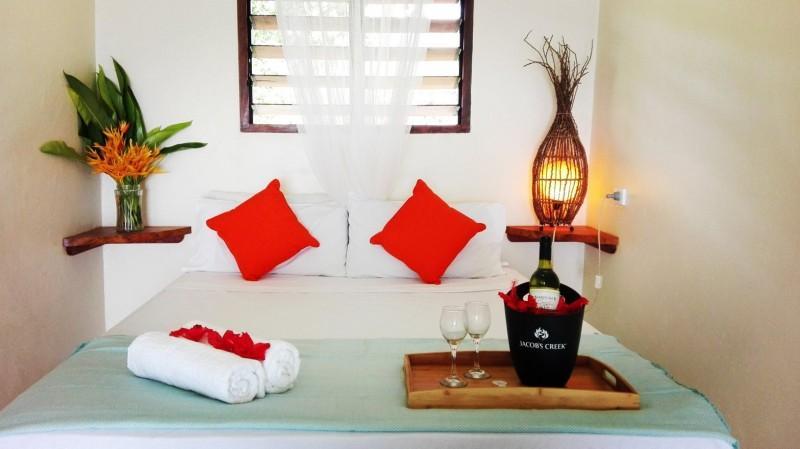 Blue Bay Resort & Restaurant Port Vila Buitenkant foto